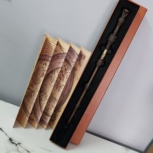HP Interactive Professor Dumbledore Wand with Map Design